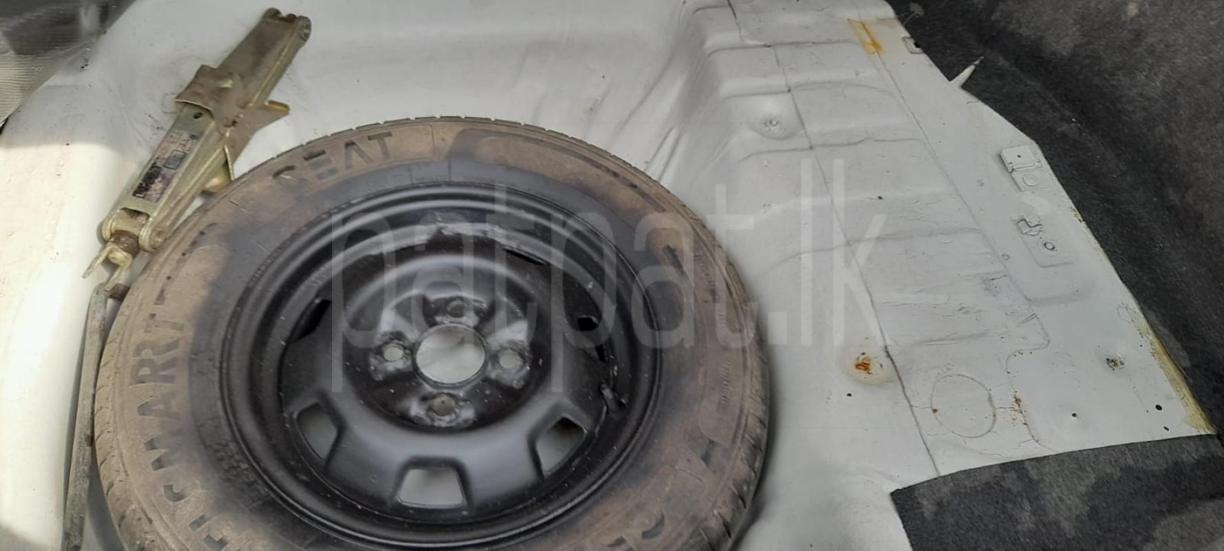 Mazda 323 1993 - Used Car sale in Sri Lanka - patpat.lk