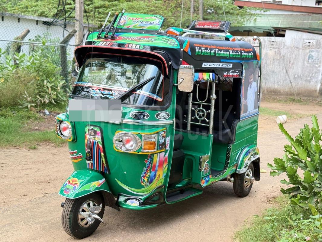 Bajaj Three Wheel 2011 - பயன்படுத்தப்பட்டது முச்சக்கர வண்டி sale in Sri Lanka - patpat.lk