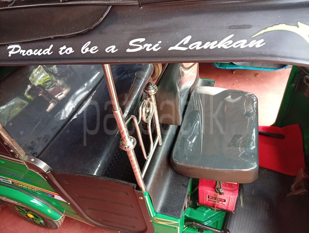 Bajaj Three Wheel 2010 - භාවිතා කරන ලද ත්‍රිරෝද රථය sale in Sri Lanka - patpat.lk