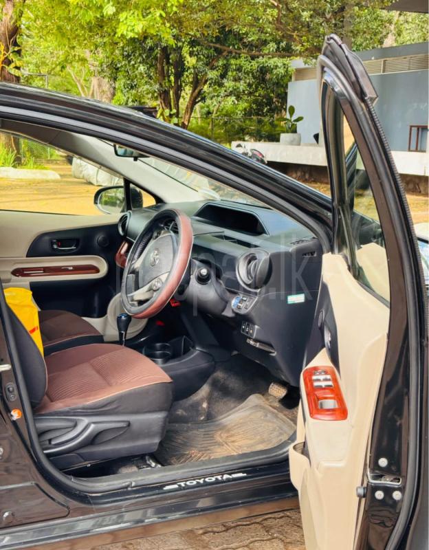 Toyota Aqua 2012 - பயன்படுத்தப்பட்டது கார் sale in Sri Lanka - patpat.lk