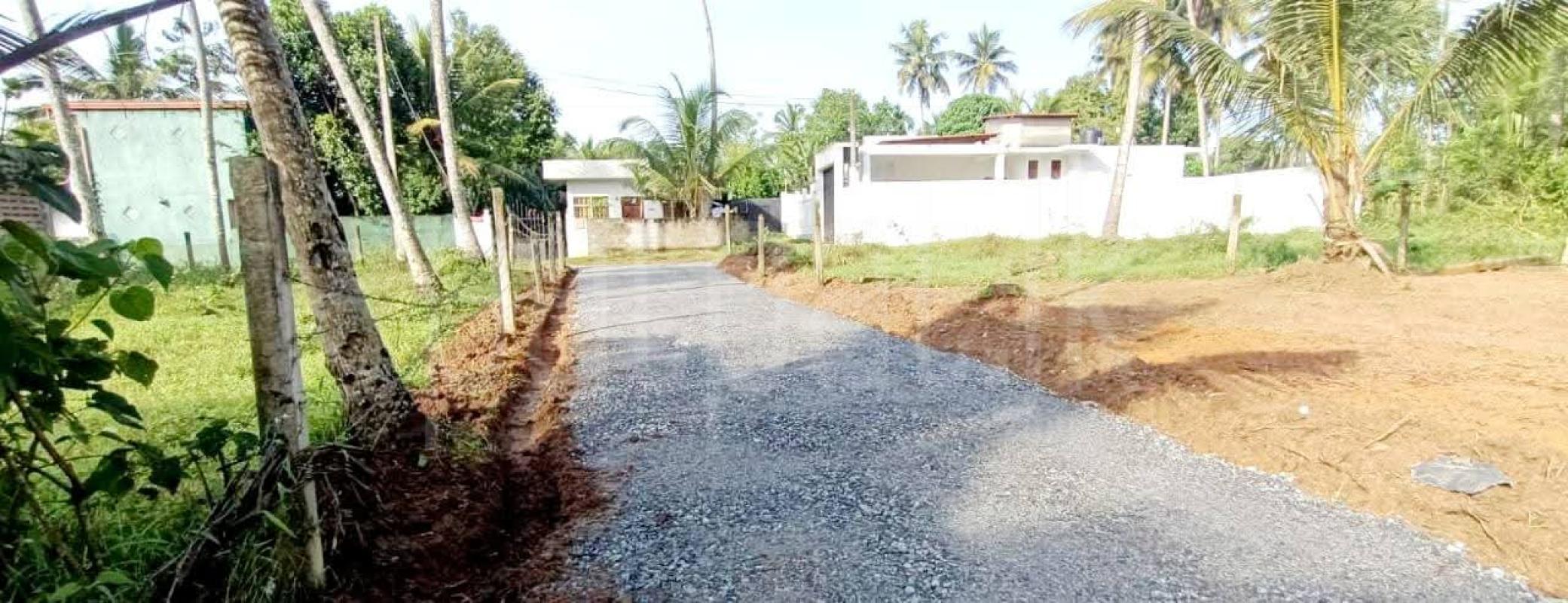 Residential Land for Sale in Kadawatha ads-image-1