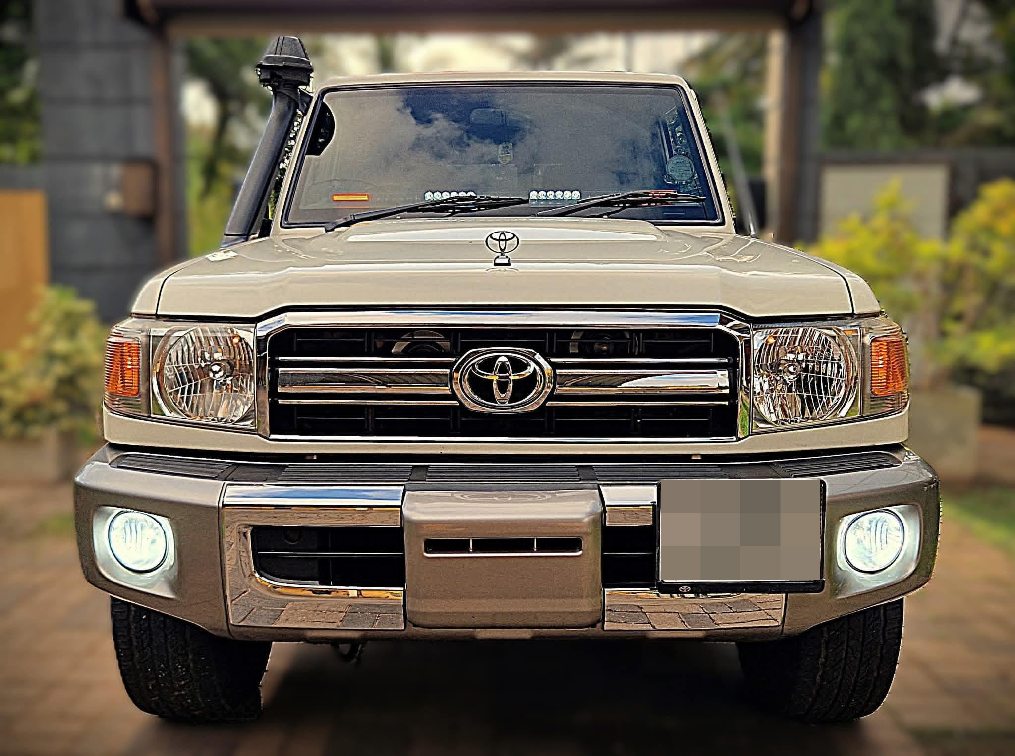 Toyota Land Cruiser 2014 ads-image-1