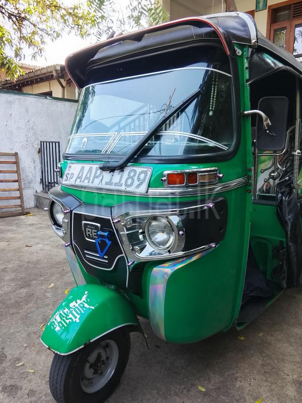 Bajaj Three Wheel 2014 - பயன்படுத்தப்பட்டது முச்சக்கர வண்டி sale in Sri Lanka - patpat.lk