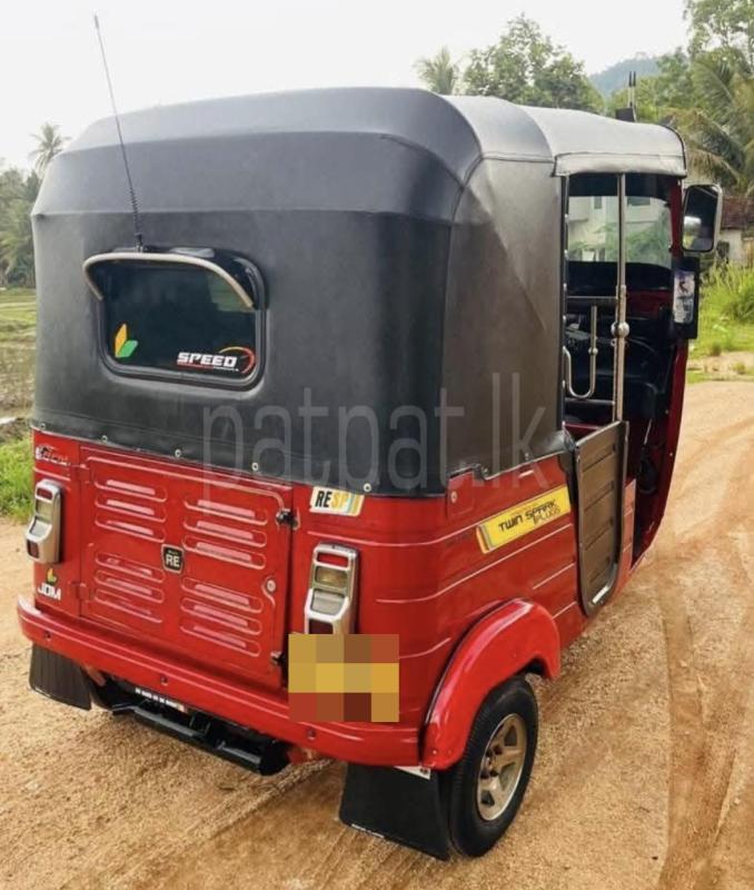 Bajaj Three Wheel 2015 - பயன்படுத்தப்பட்டது முச்சக்கர வண்டி sale in Sri Lanka - patpat.lk