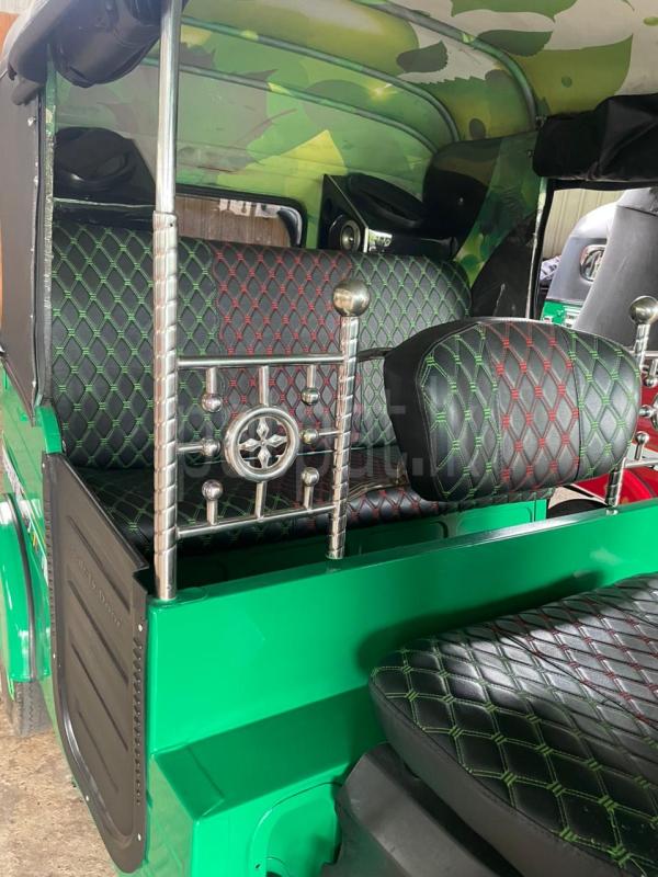 Bajaj Three Wheel 2016 - Used Three wheeler sale in Sri Lanka - patpat.lk