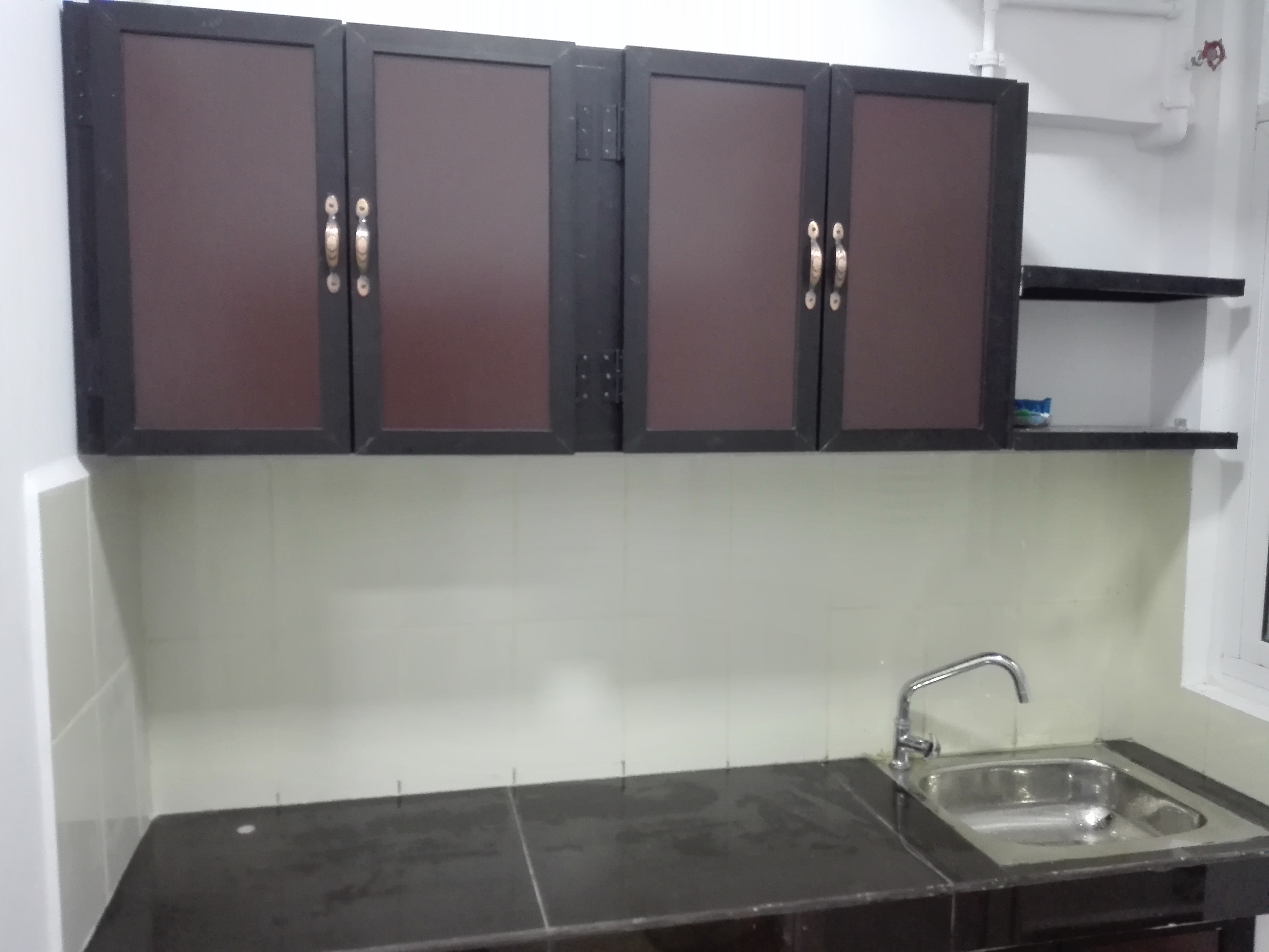 Unfurnished Apartment for Rent in Slave Island (Colombo 02)