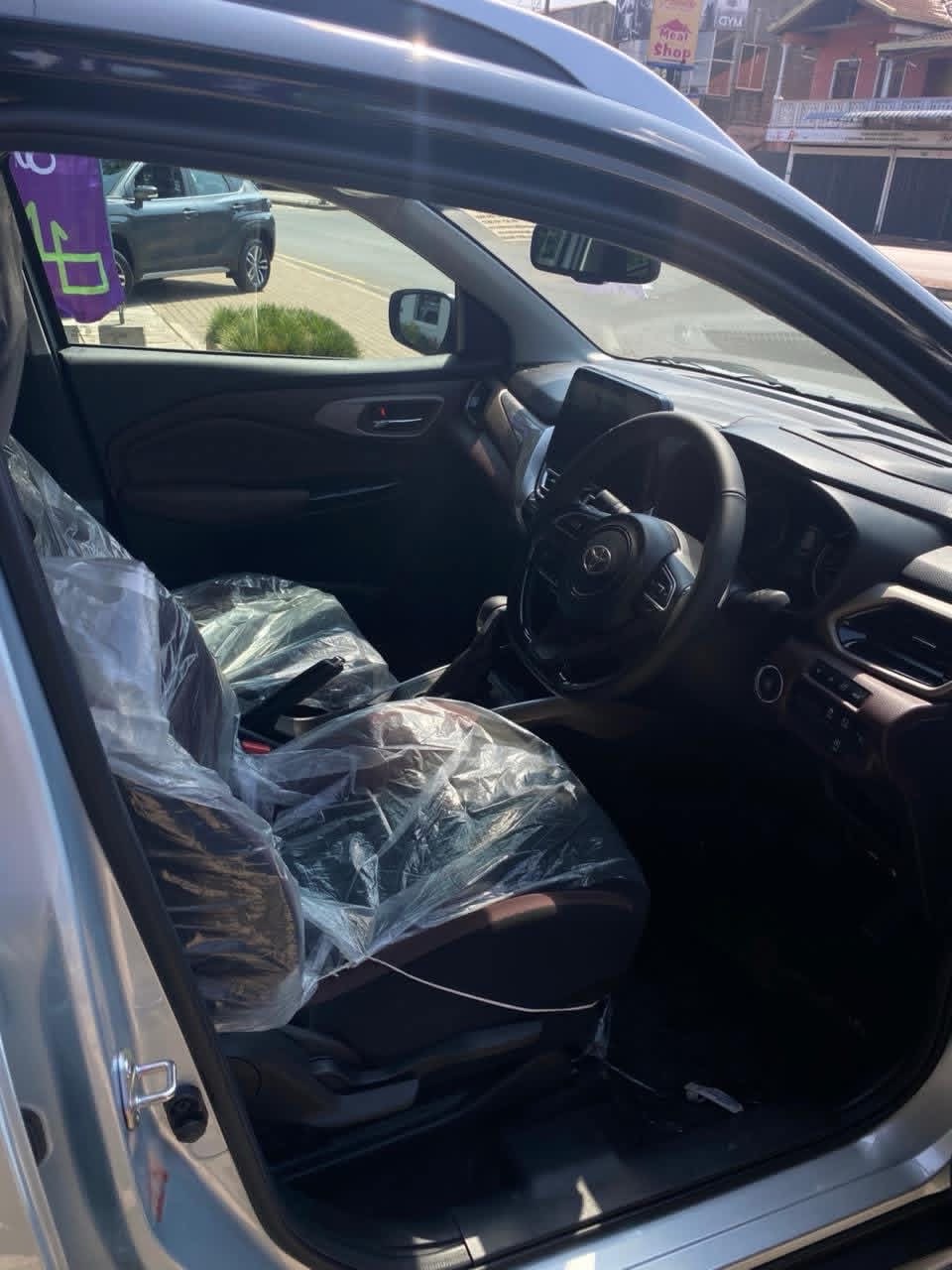 Advertisement image 6