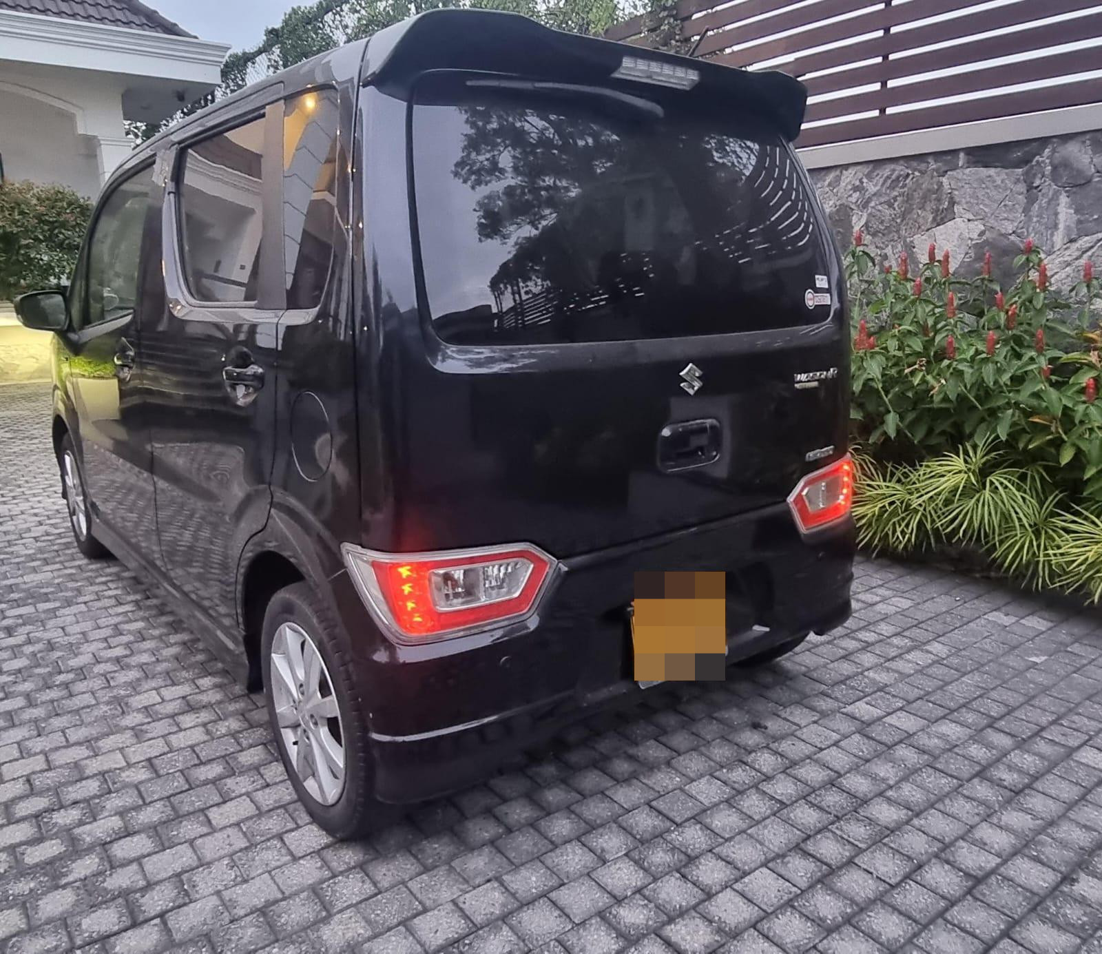 Suzuki Wagon R 2018 - Used Car sale in Sri Lanka - patpat.lk