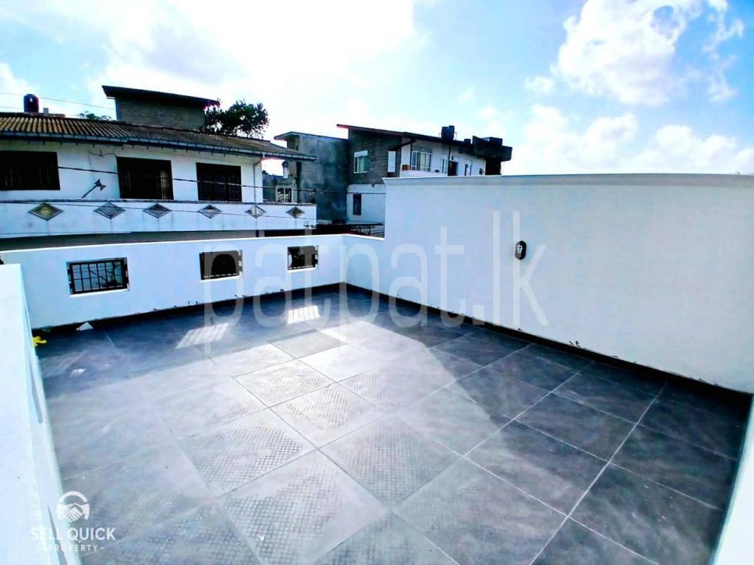 Advertisement image 6