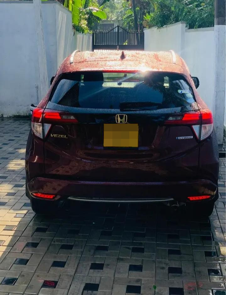 Honda Vezel 2014 - பயன்படுத்தப்பட்டது SUV sale in Sri Lanka - patpat.lk