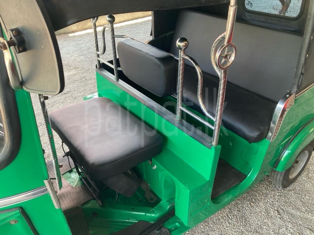Bajaj Three Wheel 2011 - Used Three wheeler sale in Sri Lanka - patpat.lk