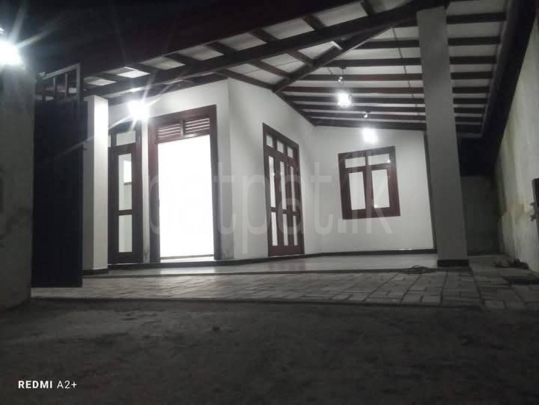 House for Sale in Homagama ads-image-1