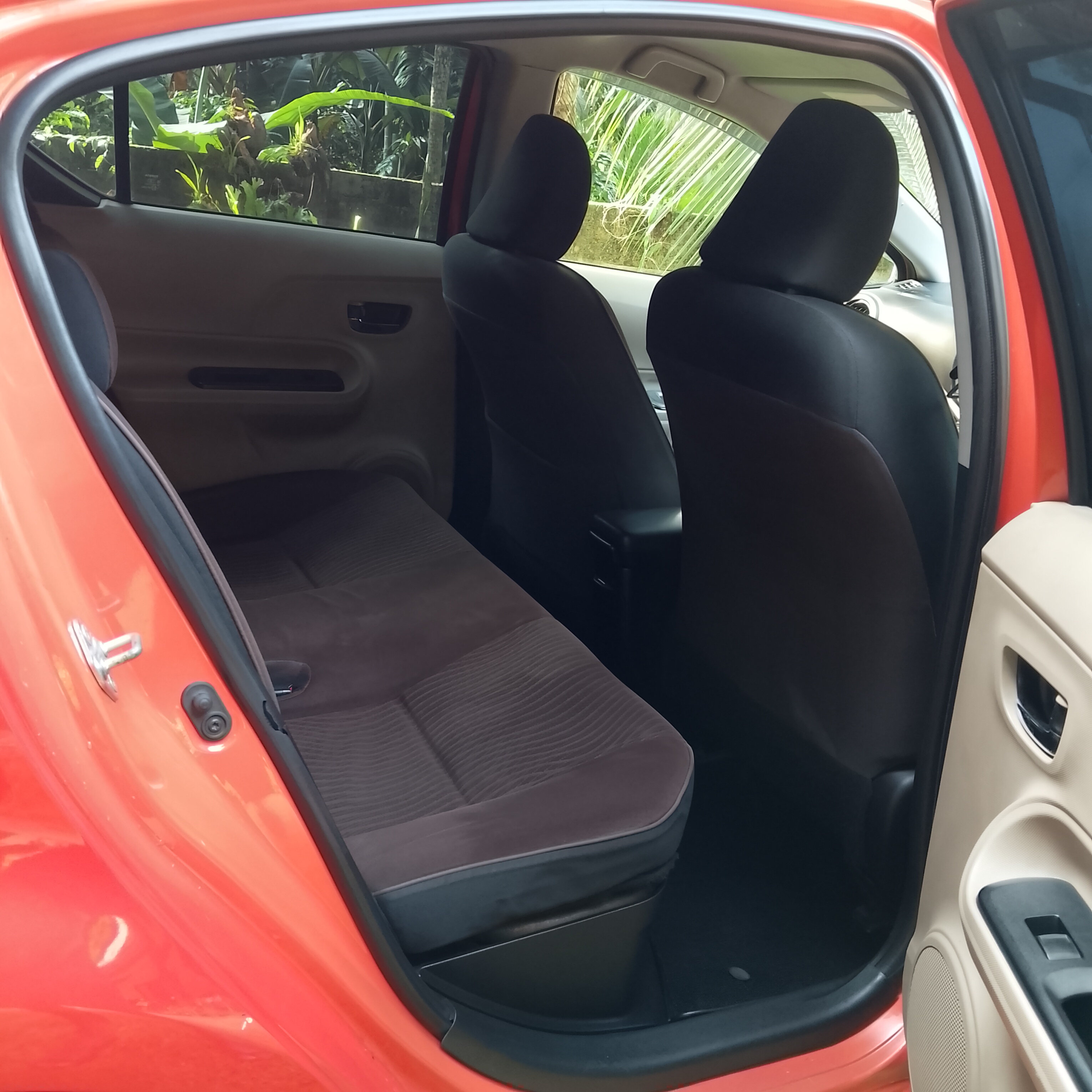 Toyota Aqua 2012 - Used Car sale in Sri Lanka - patpat.lk