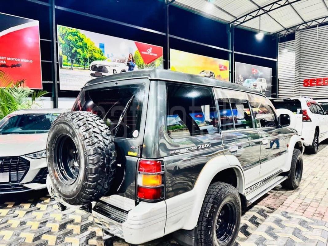 Advertisement image 6