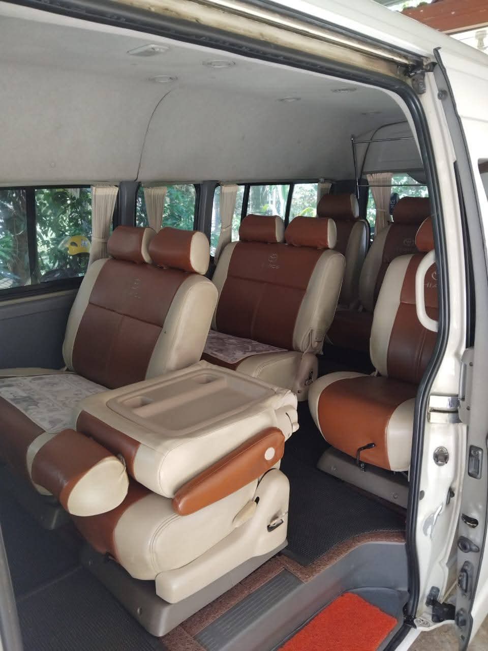 Toyota Hiace 2007 - பயன்படுத்தப்பட்டது வேன் sale in Sri Lanka - patpat.lk