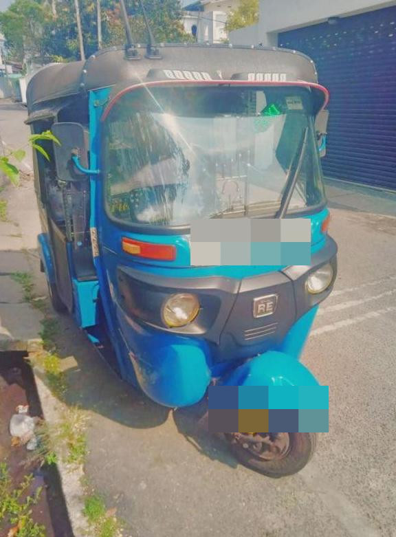 Bajaj Three Wheel 2015 - භාවිතා කරන ලද ත්‍රිරෝද රථය sale in Sri Lanka - patpat.lk