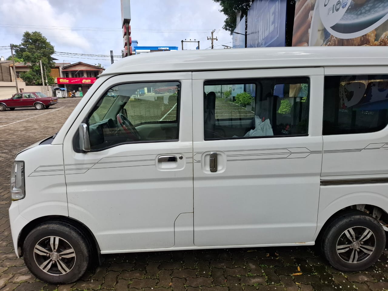 Nissan Clipper 2017 - භාවිතා කරන ලද වෑන් රථය sale in Sri Lanka - patpat.lk