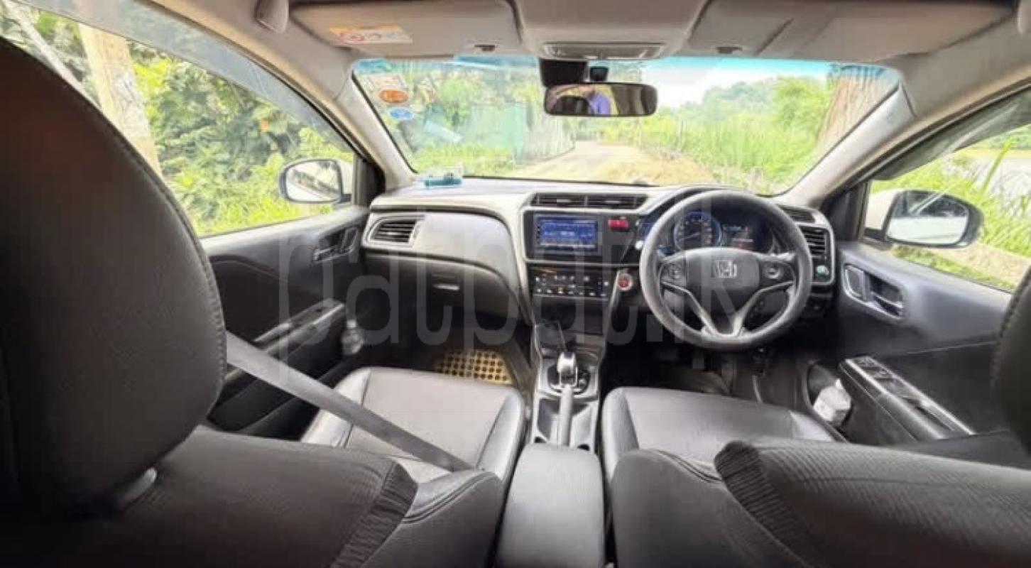 Honda Grace 2017 - භාවිතා කරන ලද කාර් sale in Sri Lanka - patpat.lk