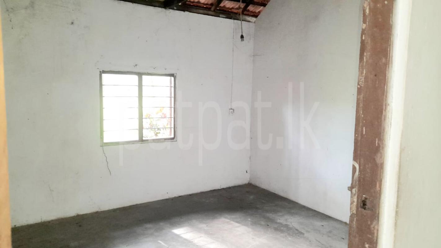 House for Sale in Mandawala