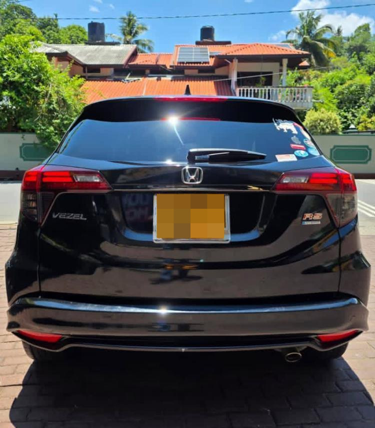 Honda Vezel 2018 - Used SUV sale in Sri Lanka - patpat.lk