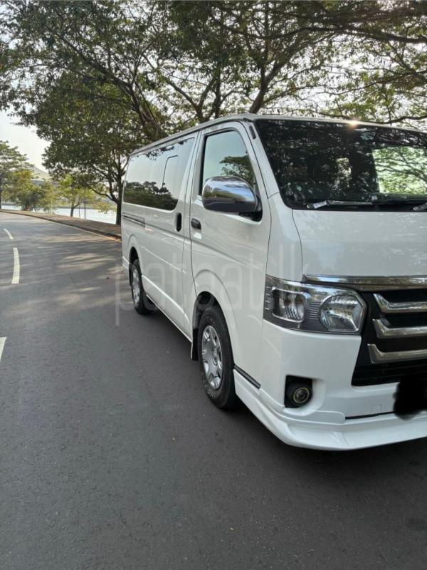 Advertisement image 3