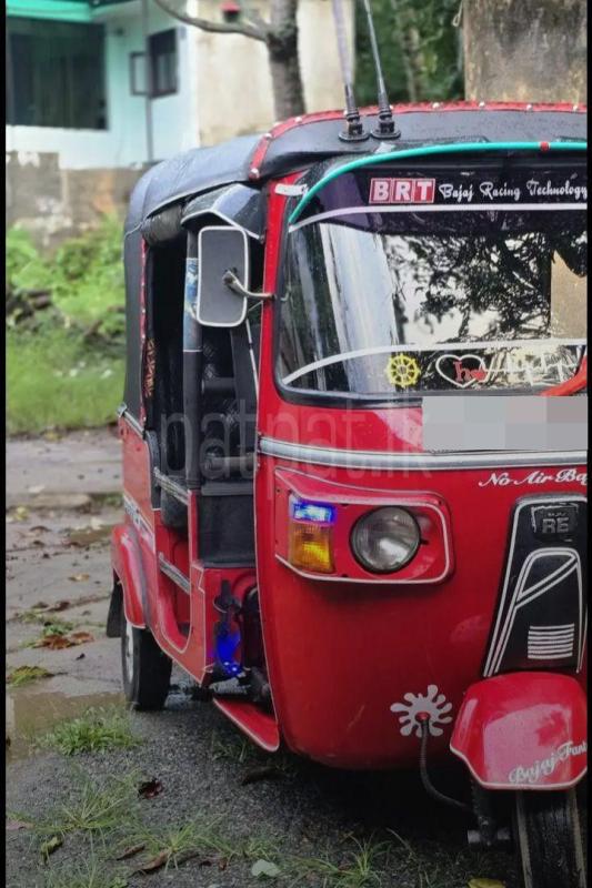 Bajaj 4 stroke 2011 - Used Three wheeler sale in Sri Lanka - patpat.lk
