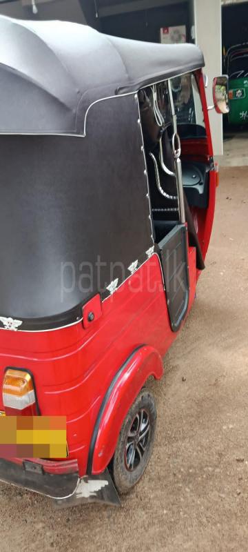 Bajaj 4 stroke 2011 - பயன்படுத்தப்பட்டது முச்சக்கர வண்டி sale in Sri Lanka - patpat.lk