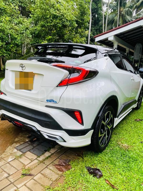 Toyota CHR 2017 - பயன்படுத்தப்பட்டது SUV sale in Sri Lanka - patpat.lk