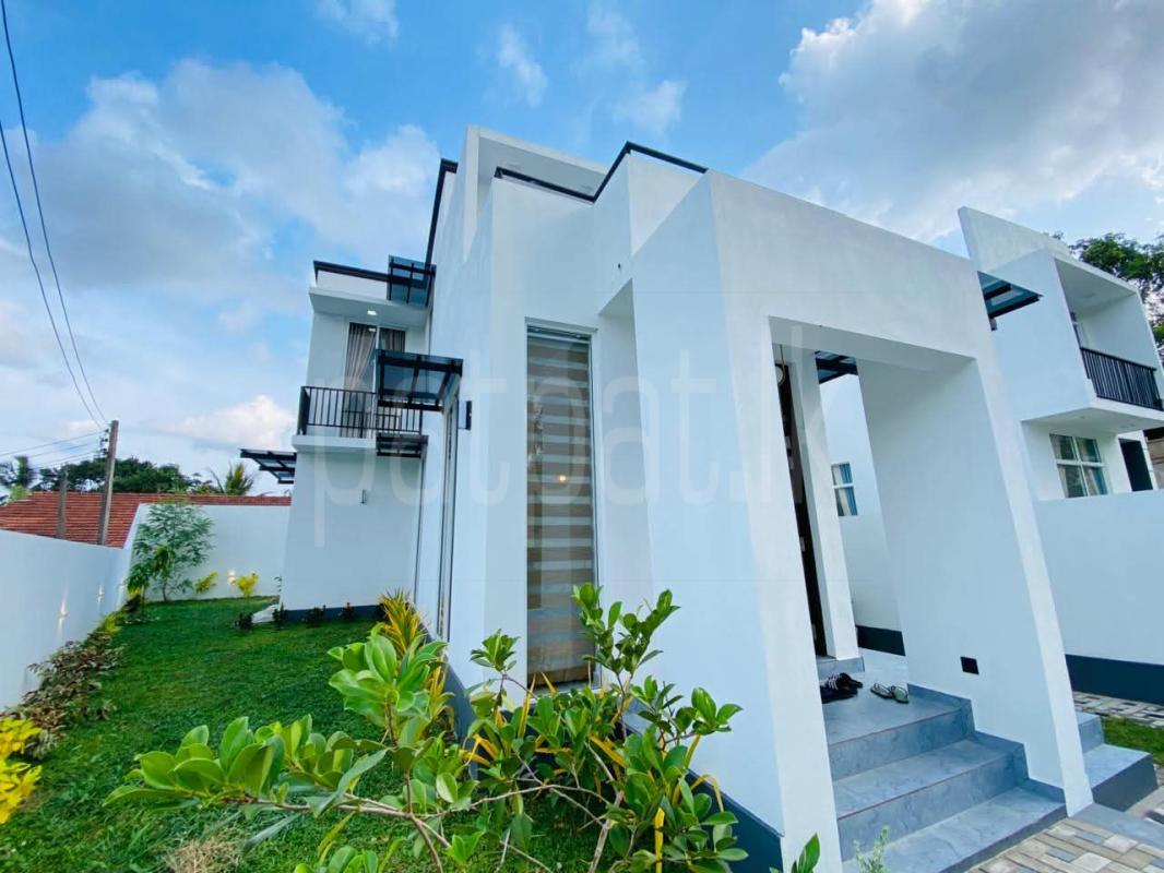 House for Sale in Athurugiriya