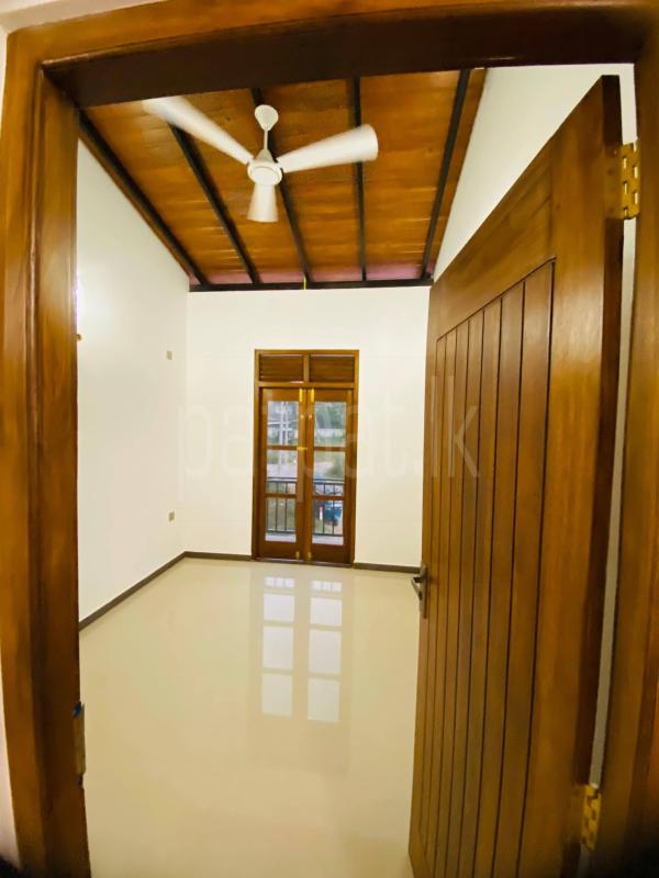 House for Sale in Minuwangoda