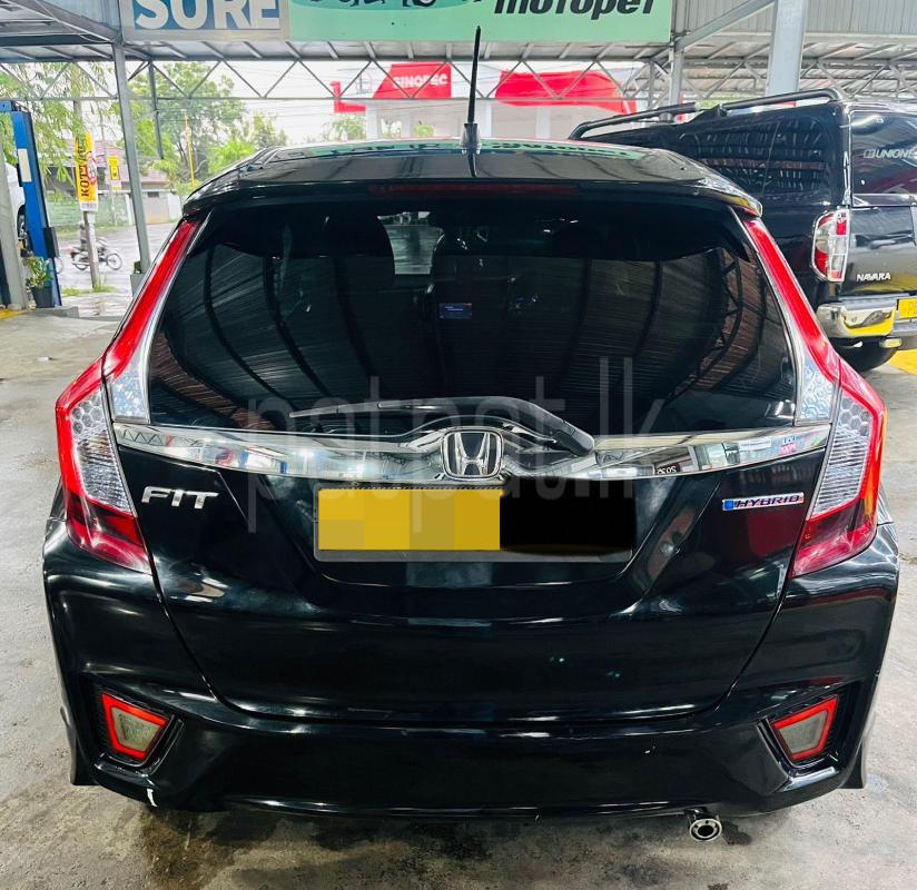 Advertisement image 3