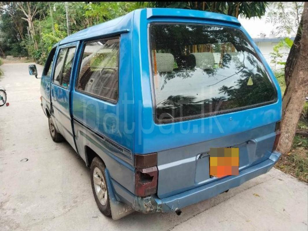 Nissan Largo 1990 - භාවිතා කරන ලද වෑන් රථය sale in Sri Lanka - patpat.lk