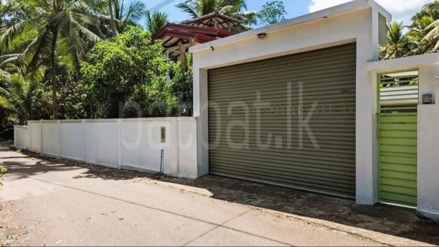 Advertisement image 1