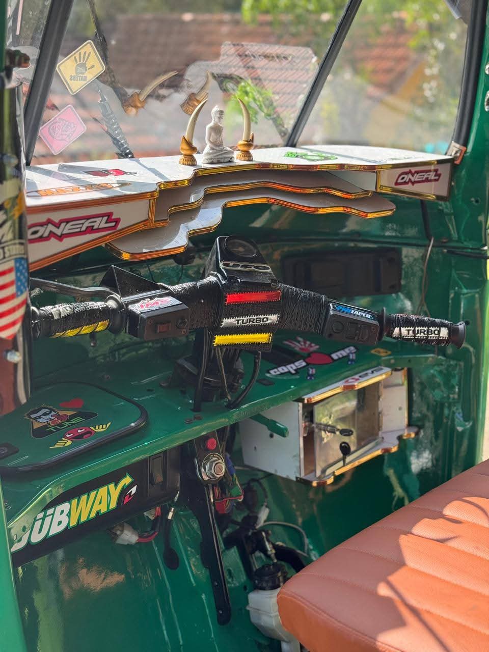 Bajaj Three Wheel 2009 - භාවිතා කරන ලද ත්‍රිරෝද රථය sale in Sri Lanka - patpat.lk