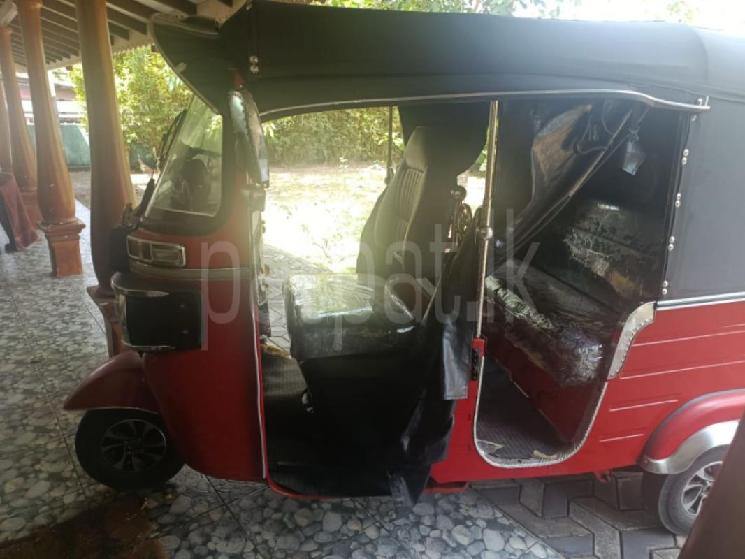 Bajaj Three Wheel 2018 - Used Three wheeler sale in Sri Lanka - patpat.lk
