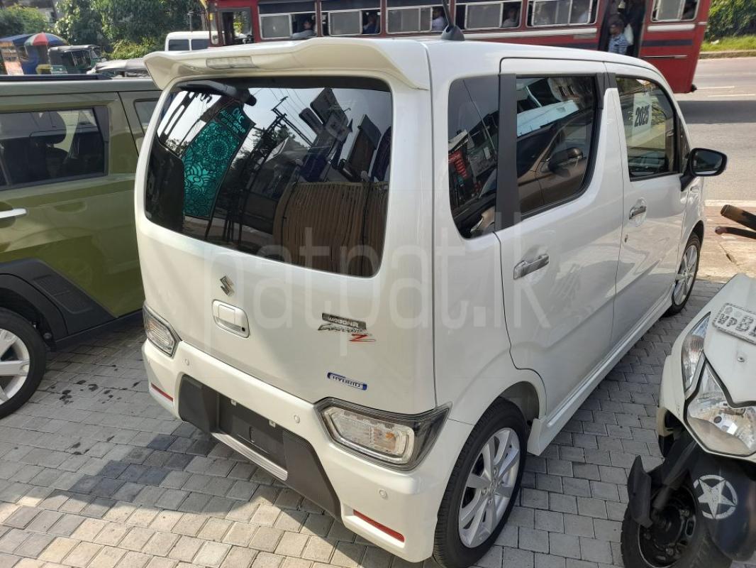 Advertisement image 6