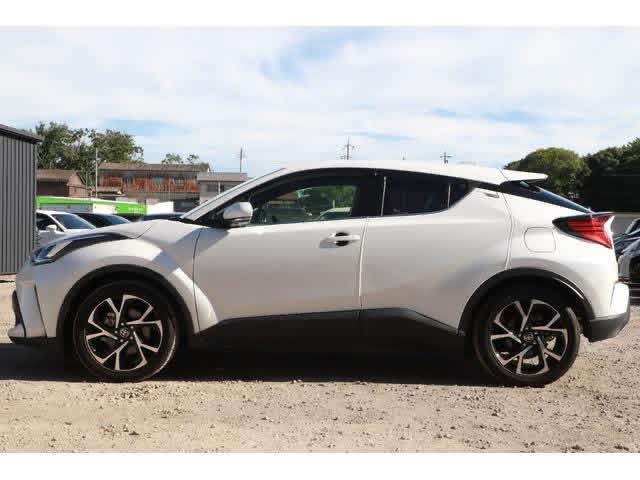 Toyota CHR 2023 - பயன்படுத்தப்பட்டது SUV sale in Sri Lanka - patpat.lk