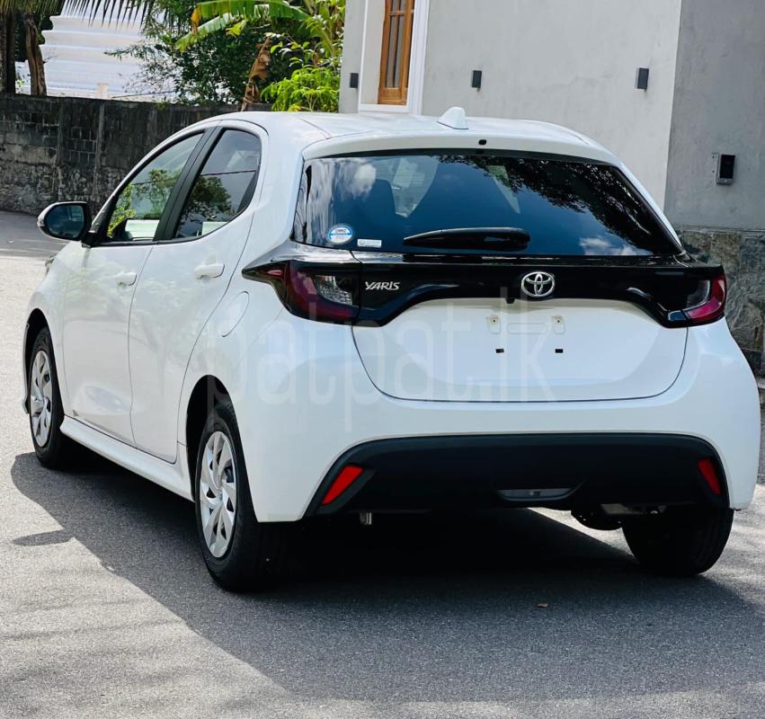 Toyota Yaris 2025 - අලුත් කාර් sale in Sri Lanka - patpat.lk