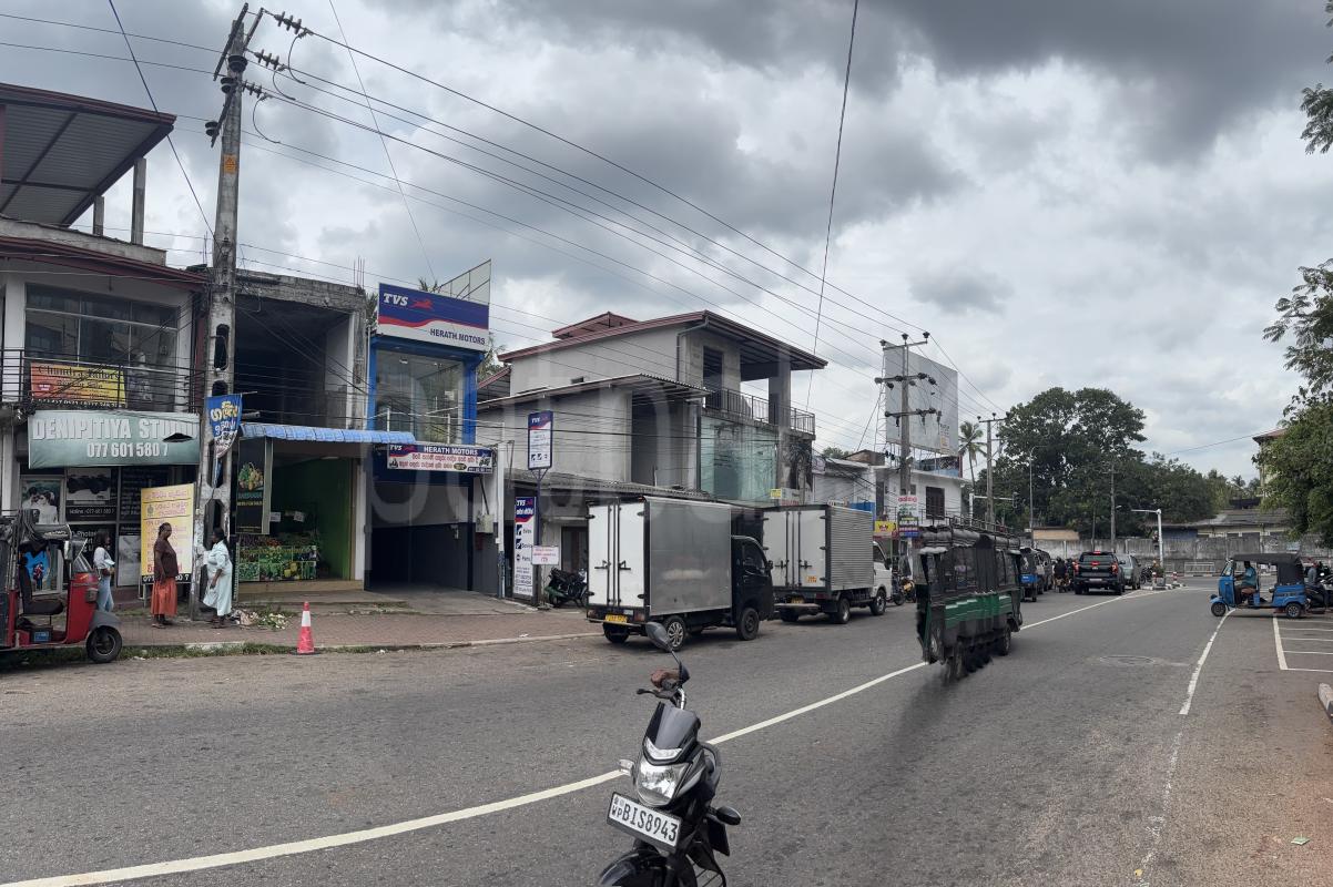 Building for Sale in Mudungoda