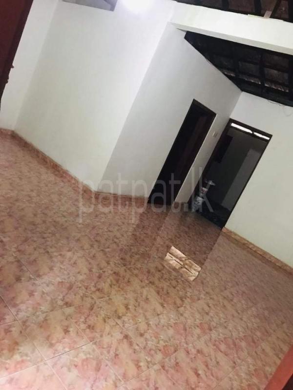 House for Sale in Minuwangoda ads-image-1