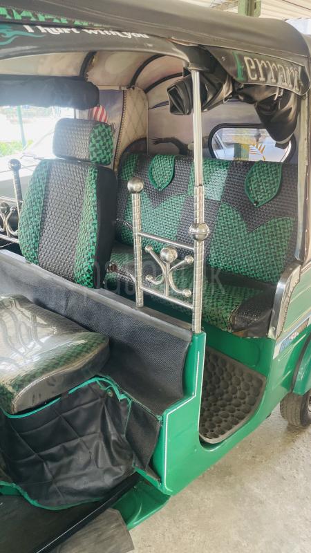 Bajaj Three Wheel 2004 - Used Three wheeler sale in Sri Lanka - patpat.lk