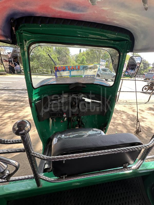 Bajaj Three Wheel 2012 - Used Three wheeler sale in Sri Lanka - patpat.lk