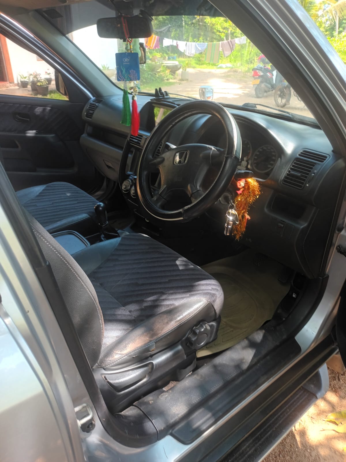 Honda CR V 2004 - பயன்படுத்தப்பட்டது SUV sale in Sri Lanka - patpat.lk
