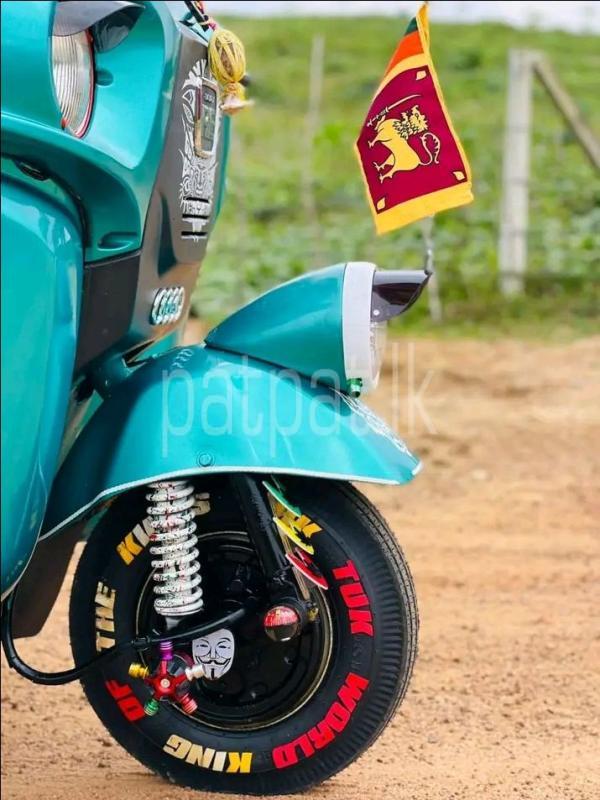 Advertisement image 4