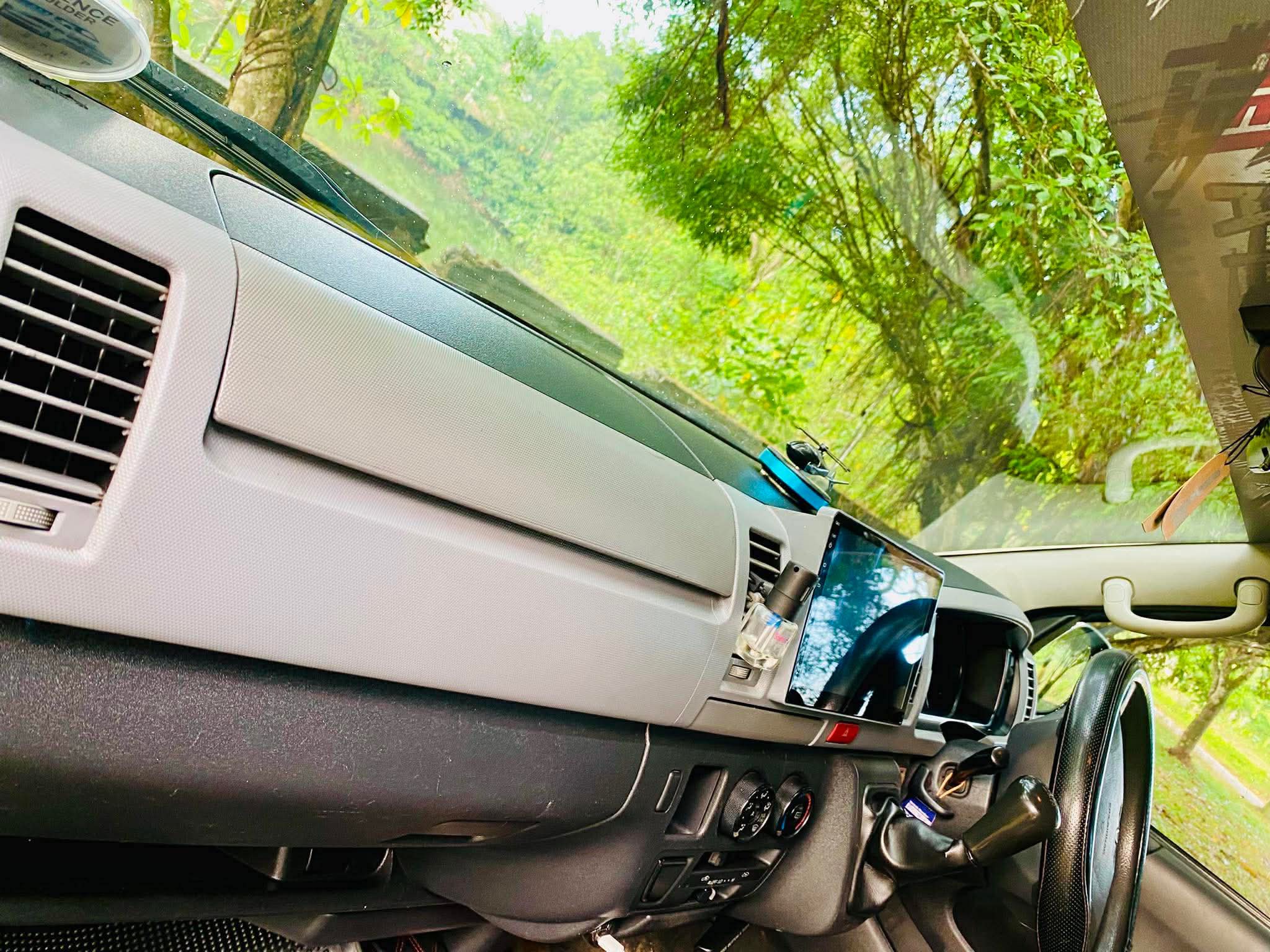 Toyota Hiace 2007 - Used Van sale in Sri Lanka - patpat.lk