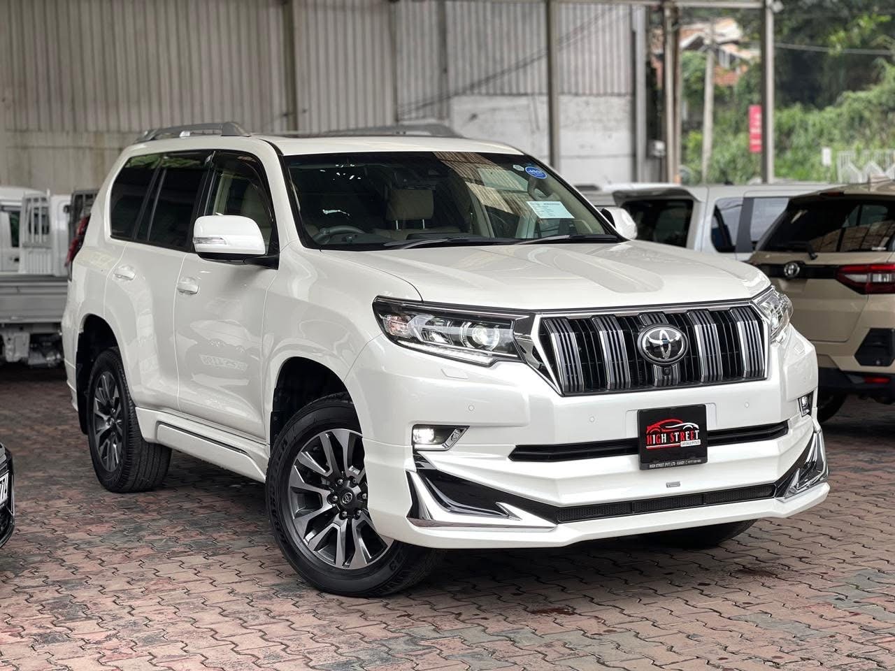 Advertisement image 3