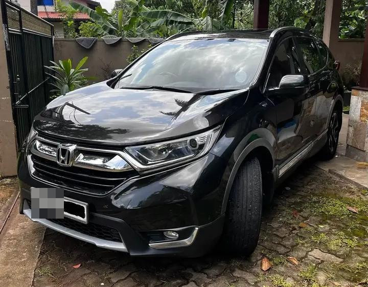 Honda CR V 2018 - பயன்படுத்தப்பட்டது SUV sale in Sri Lanka - patpat.lk