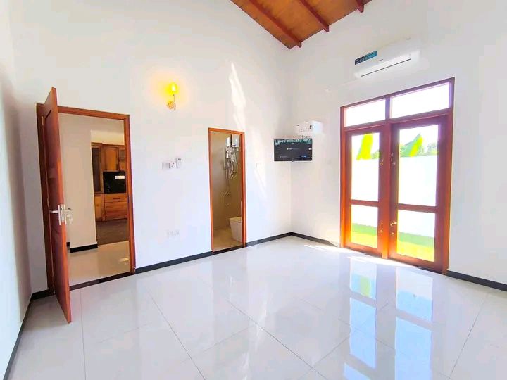House for Sale in Athurugiriya