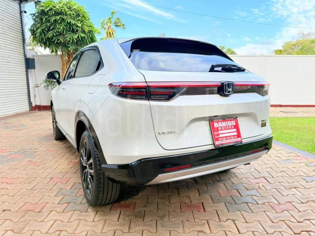 Advertisement image 3