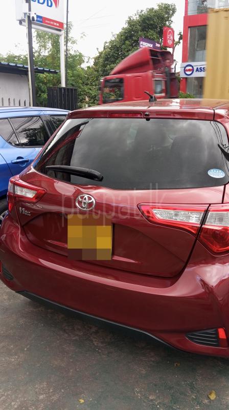 Toyota Vitz 2018 - சான்றளிக்கப்பட்டது கார் sale in Sri Lanka - patpat.lk